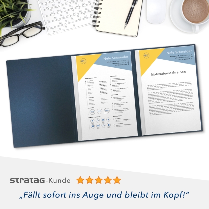 Karton-Mappe mit Metallic-Effekt 3-teilig in Nachtblau mit Dreiecktaschen (re.) und 2 Heftstreifen