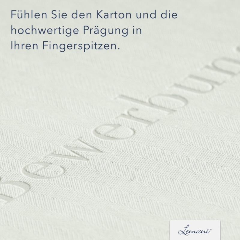 Karton-Mappe mit Textil-Design 3-teilig in pearl white mit 2 Seiten Dreiecktaschen und 1 Heftstreifen