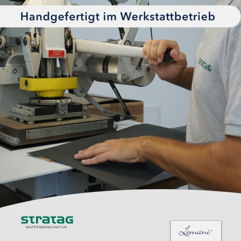 Karton-Mappe mit Textil-Design 3-teilig in dark grey mit Dreiecktaschen (li.) und 2 Heftstreifen