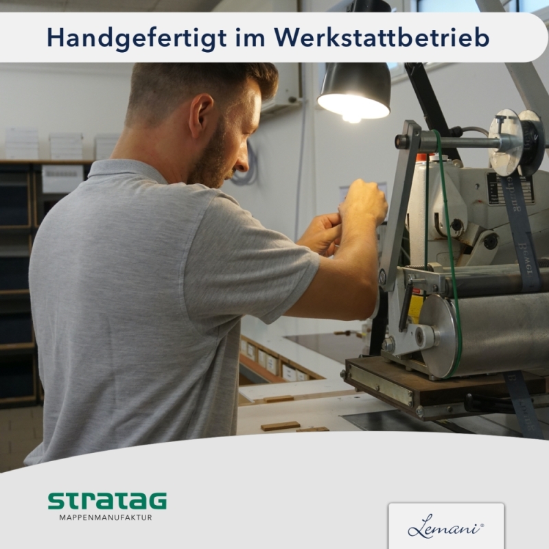 Karton-Mappe mit Textil-Design 3-teilig in pearl white mit Dreiecktaschen (li.) und 2 Klemmschienen